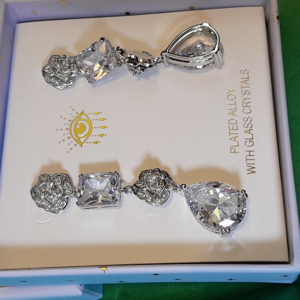 Arm candy - Picture 3 of 4